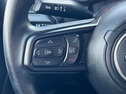 Used 2019 Jeep Wrangler Sport image 25
