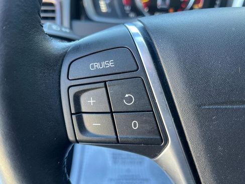 Used 2016 Volvo XC70 T5 Premier w/ Proximity Package AWD/4WD image 24