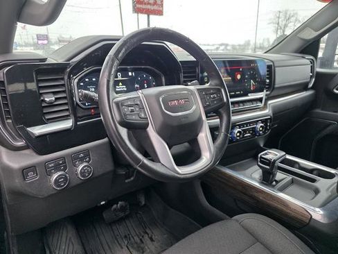 Used 2023 GMC Sierra 1500 Elevation w/ X31 Off-Road Package image 9