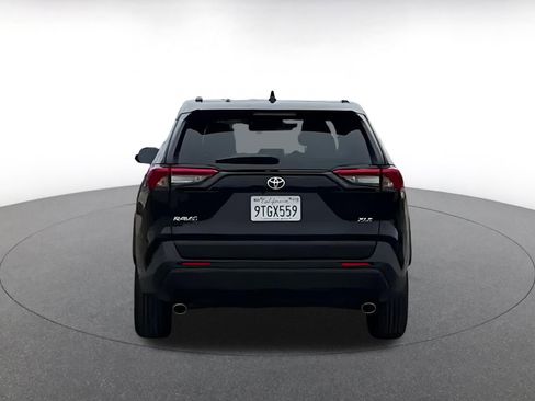 Used 2025 Toyota RAV4 XLE image 12