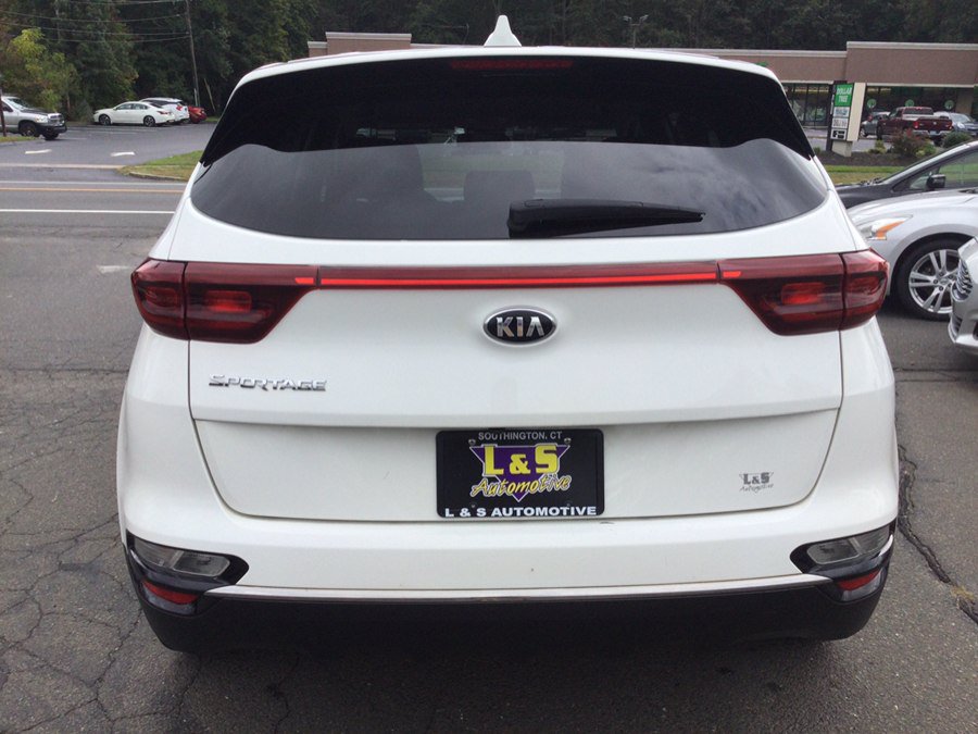Used 2020 Kia Sportage LX AWD/4WD image 9