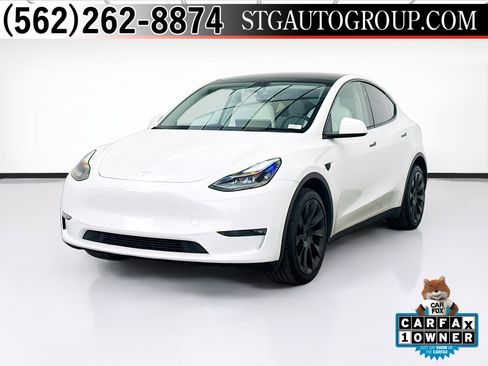 Used 2024 Tesla Model Y Long Range image 1