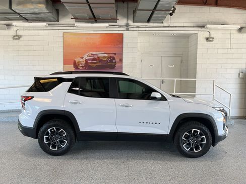 New 2026 Chevrolet Equinox ACTIV w/ LPO, Floor Liner Package AWD/4WD image 12