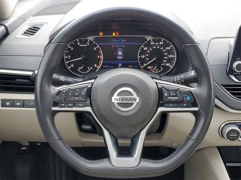 Used 2020 Nissan Altima 2.5 SV image 28