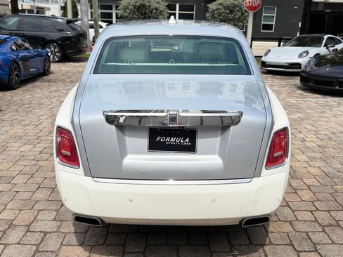 Used 2019 Rolls-Royce Phantom Sedan RWD image 13