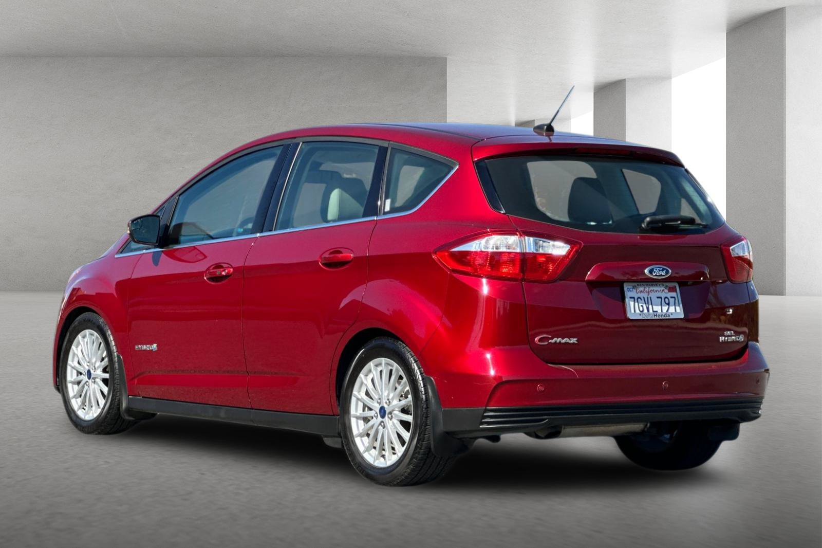 Used 2014 Ford C-MAX SEL w/ Equipment Group 302A FWD image 6