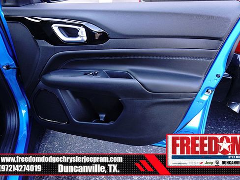 New 2026 Jeep Compass Latitude image 41