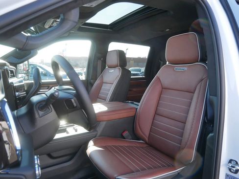 New 2026 GMC Sierra 3500 Denali Ultimate image 4