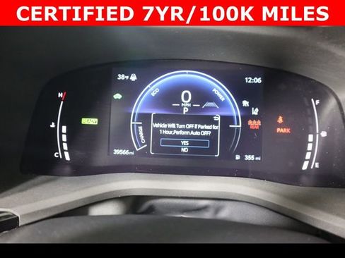 Used 2025 Toyota Camry LE image 24