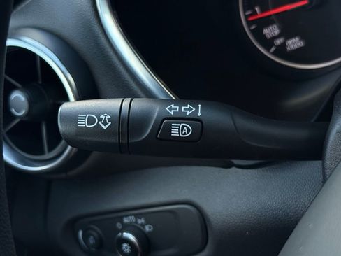 Used 2022 Chevrolet Blazer LT image 31