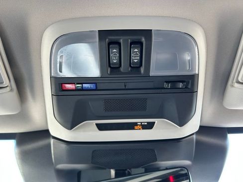 Used 2024 Subaru Crosstrek 2.0i Premium image 30