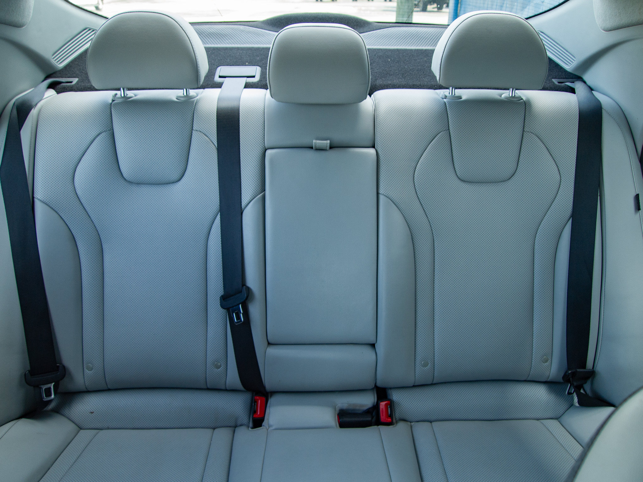 Used 2024 Hyundai Elantra Limited FWD image 25