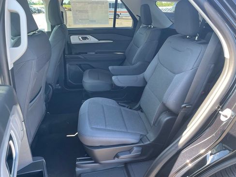 New 2026 Ford Explorer Active AWD/4WD image 26