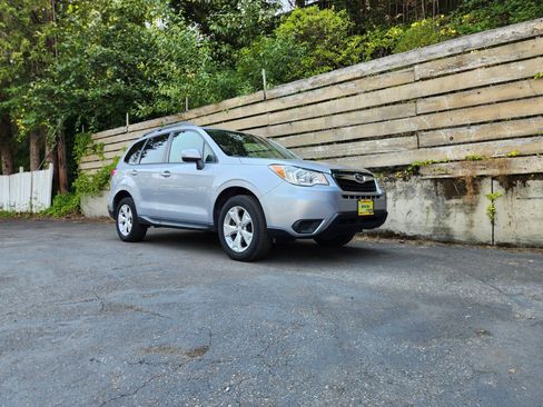 Used 2016 Subaru Forester 2.5i Premium w/ Popular Package #1 AWD/4WD image 17