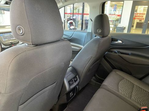 Used 2019 Chevrolet Equinox LT FWD image 19