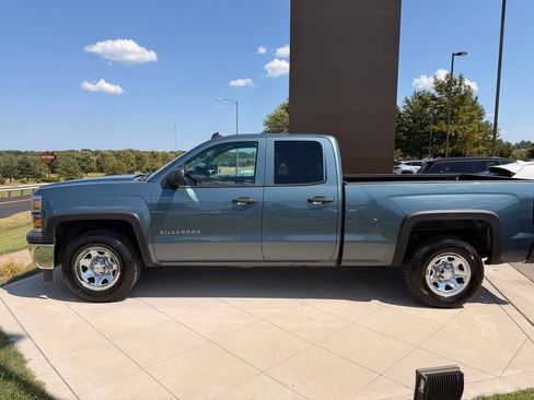 Used 2014 Chevrolet Silverado 1500 W/T RWD image 6