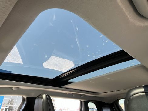 Used 2021 Jeep Cherokee Latitude Lux w/ Sun & Sound Group image 17