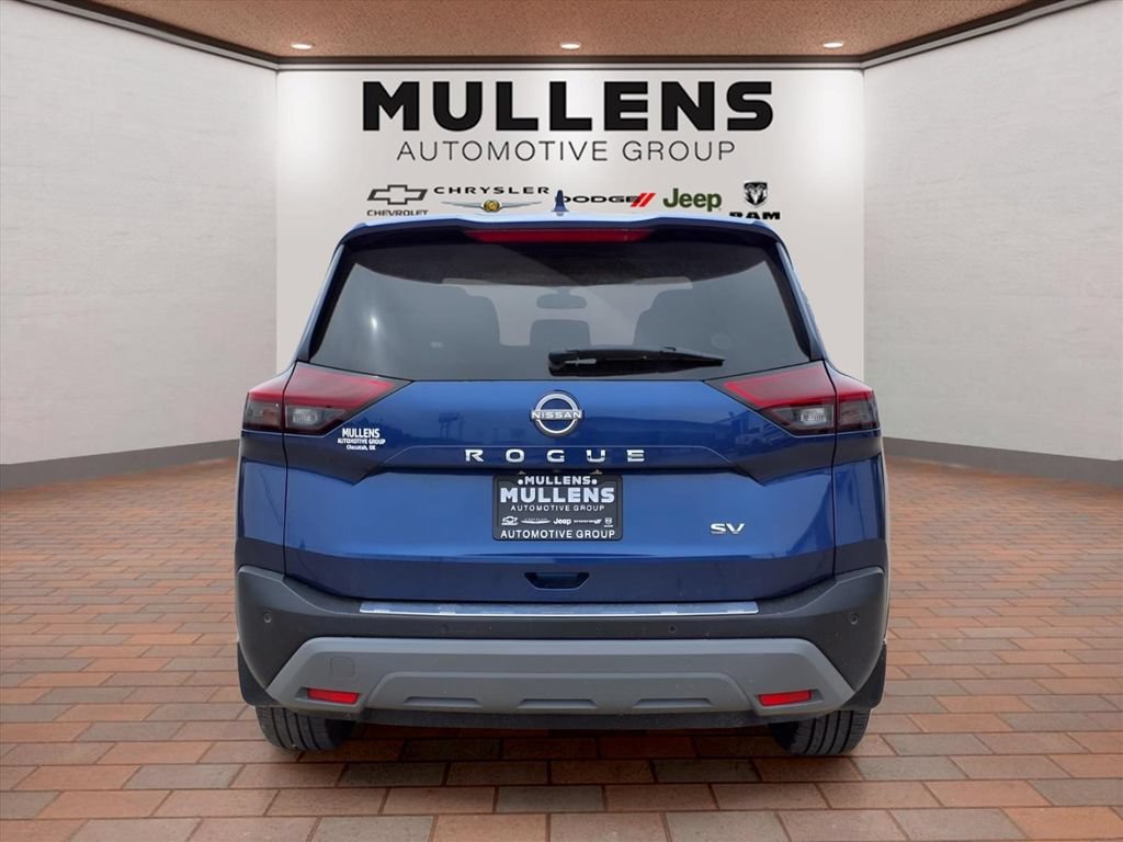 Used 2022 Nissan Rogue SV FWD image 6