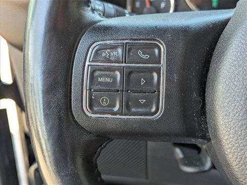 Used 2017 Jeep Wrangler Unlimited Rubicon w/ Connectivity Group AWD/4WD image 11