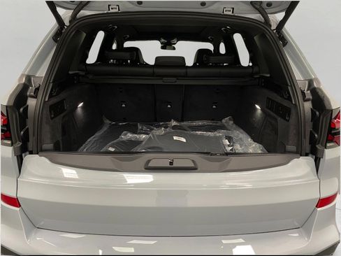 New 2026 BMW X5 xDrive40i AWD/4WD image 42