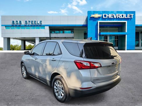 Used 2019 Chevrolet Equinox LS FWD image 4