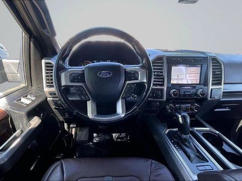 Certified 2017 Ford F150 Platinum w/ Equipment Group 701A Luxury AWD/4WD image 5