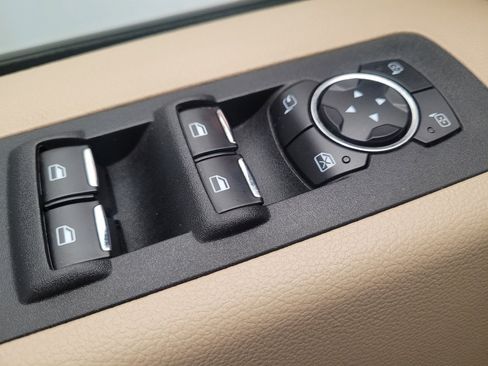 Used 2016 Ford F150 Lariat w/ Equipment Group 501A Mid image 27