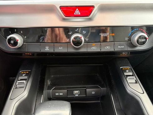 Used 2021 Kia Telluride S image 28