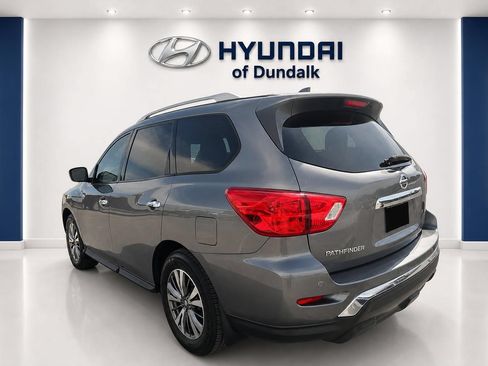 Used 2020 Nissan Pathfinder S FWD image 2