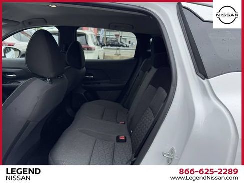 Certified 2025 Nissan Kicks SV AWD/4WD image 12