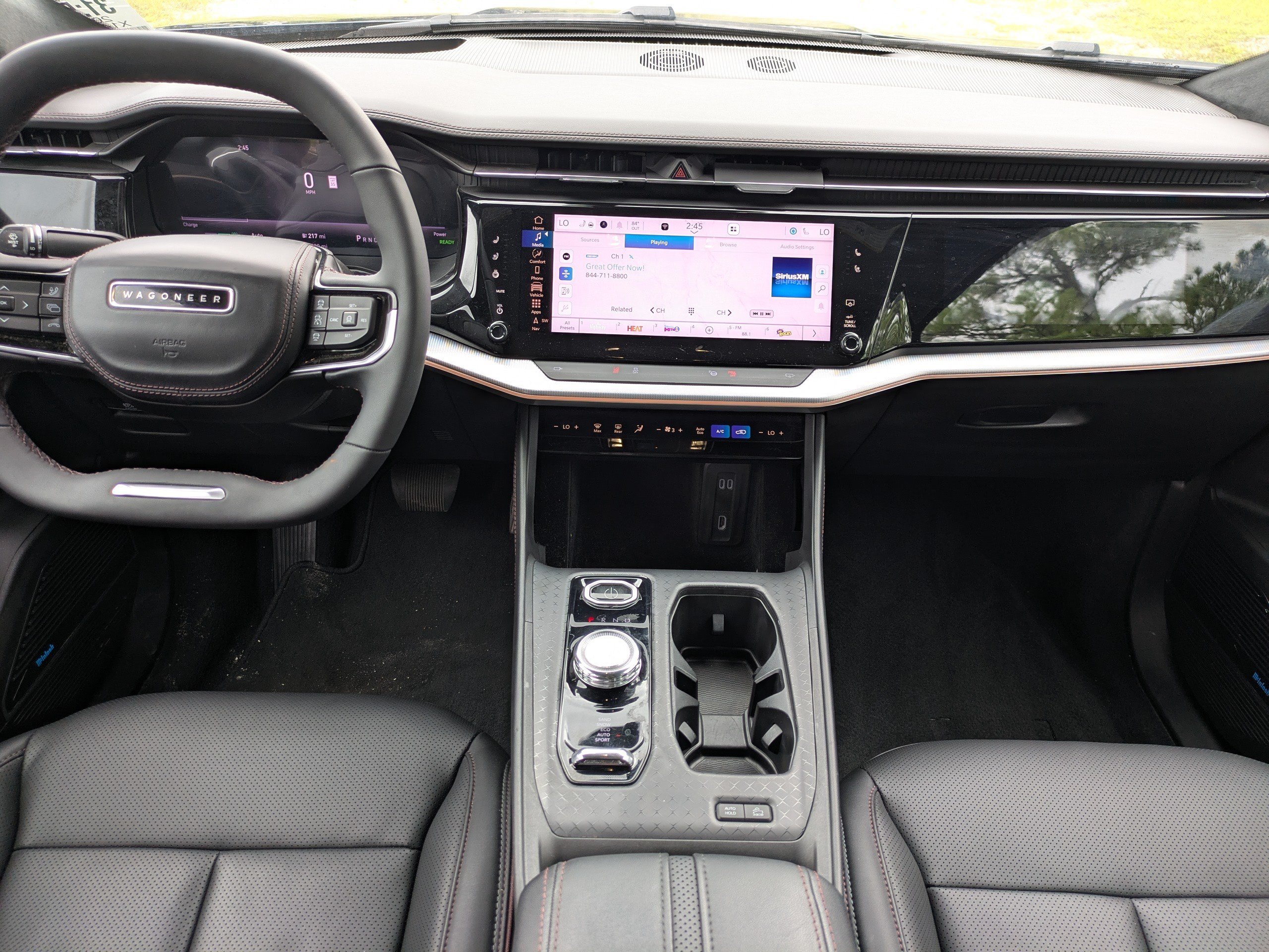 Used 2024 Jeep Wagoneer Launch Edition AWD/4WD image 15