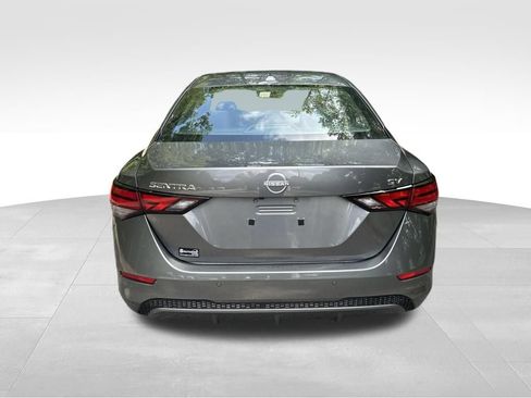 Used 2024 Nissan Sentra SV FWD image 4