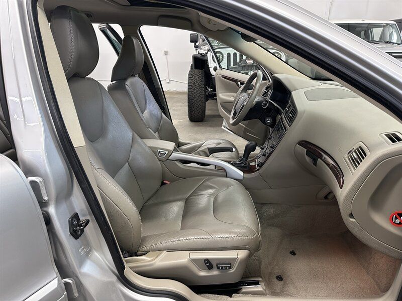 Used 2007 Volvo XC70 AWD/4WD image 15