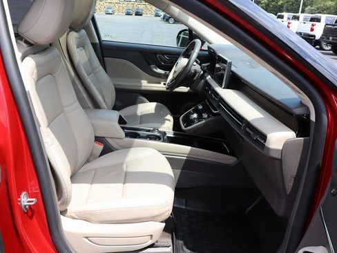 Used 2022 Lincoln Corsair Reserve w/ Equipment Group 201A image 19