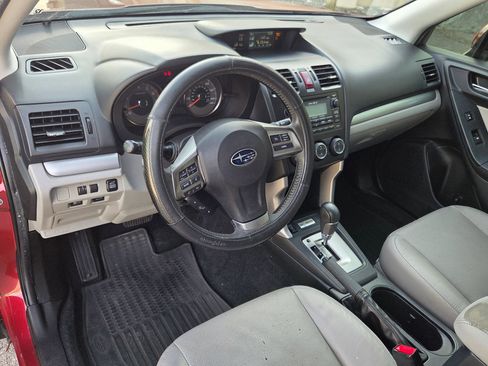Used 2014 Subaru Forester 2.5i Limited image 10
