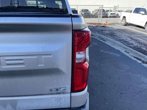 Used 2019 Chevrolet Silverado 1500 LTZ image 16