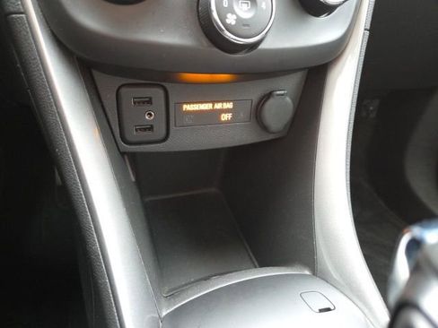 Used 2021 Chevrolet Trax LS w/ Tint and Cruise Package image 17