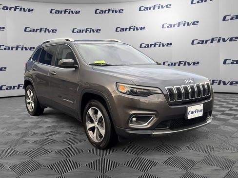 Used 2019 Jeep Cherokee Limited image 8