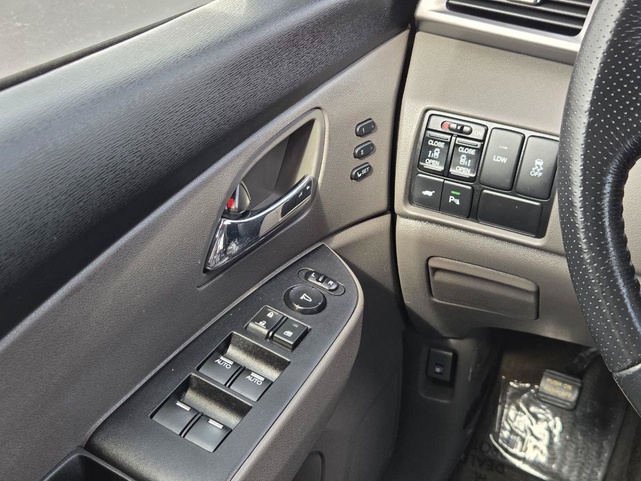 Used 2014 Honda Odyssey Touring image 31