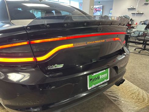 Used 2018 Dodge Charger R/T image 8