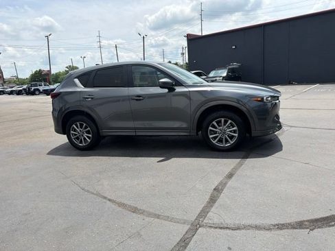 Used 2025 MAZDA CX-5 AWD 2.5 S w/ Select Package image 4