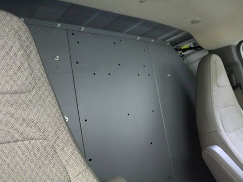 Used 2020 Chevrolet Express 2500 RWD image 19
