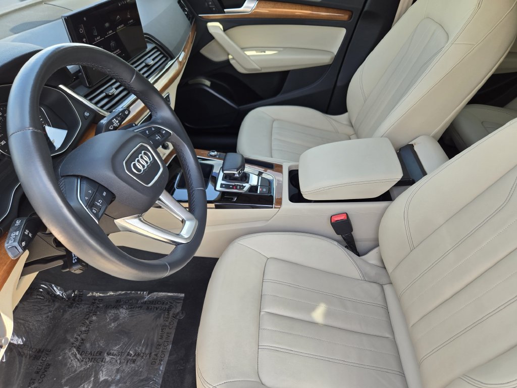 Certified 2023 Audi Q5 2.0T Premium w/ Convenience Package AWD/4WD image 17