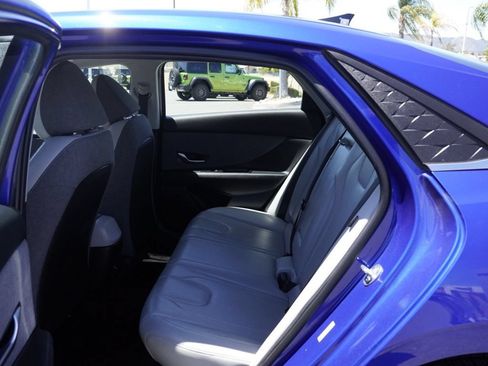 Used 2024 Hyundai Elantra Limited FWD image 21