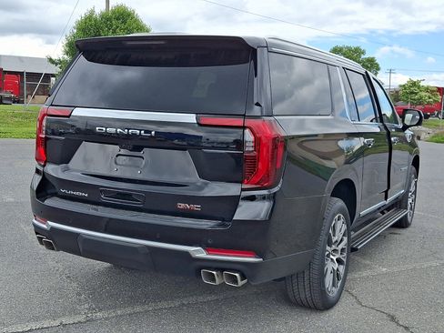 New 2026 GMC Yukon XL Denali w/ Denali Reserve Package AWD/4WD image 4