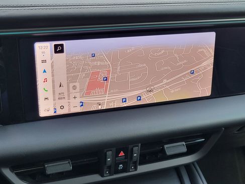 Used 2025 Porsche Macan Electric image 18