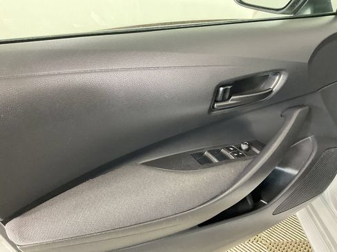 Used 2024 Toyota Corolla LE FWD image 16