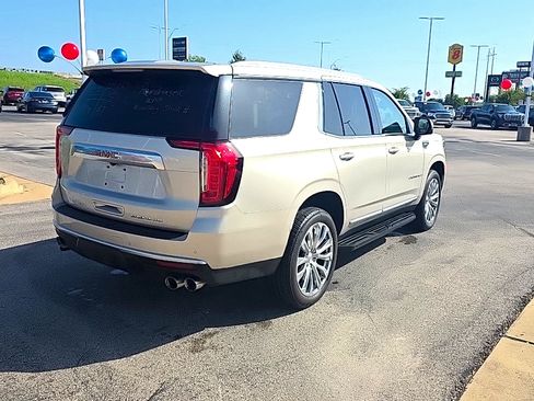 Used 2024 GMC Yukon Denali RWD image 8