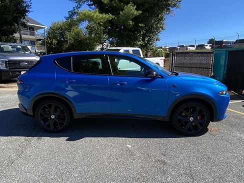 Used 2024 Dodge Hornet R/T Plus image 9