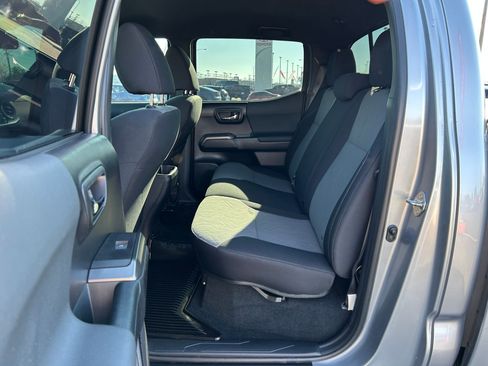 Certified 2020 Toyota Tacoma TRD Off-Road image 23